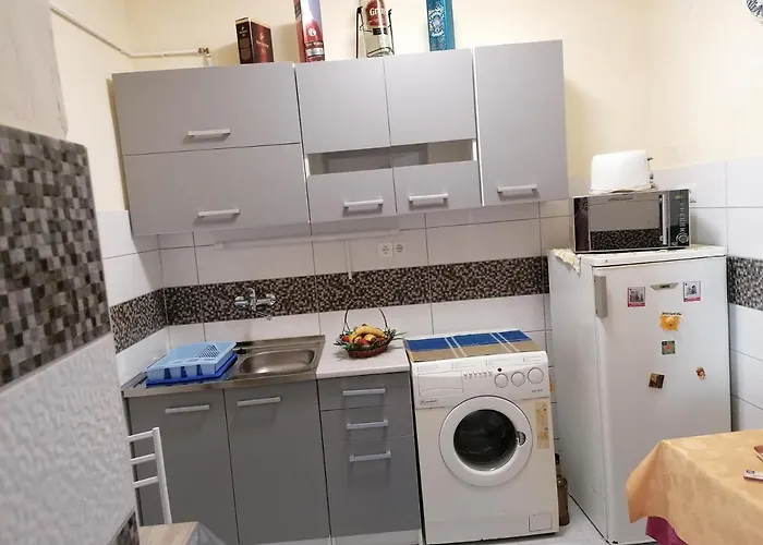 Roza Vendegszoba קסזטלי